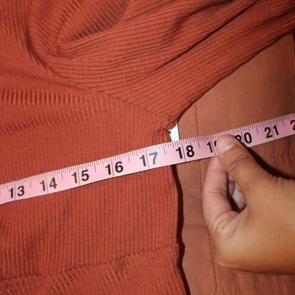 New  BP. Rust Long Sleeve Round Neck Pollover Sweater Women's Size L - Picture 6 of 8